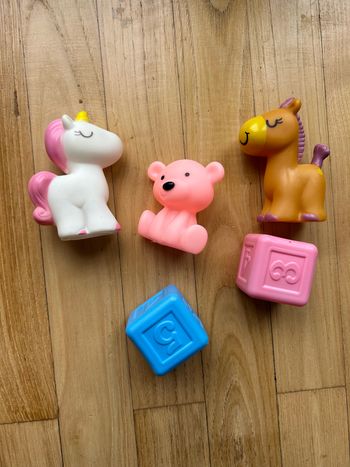 Jouets d’éveil