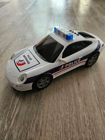 Voiture de police