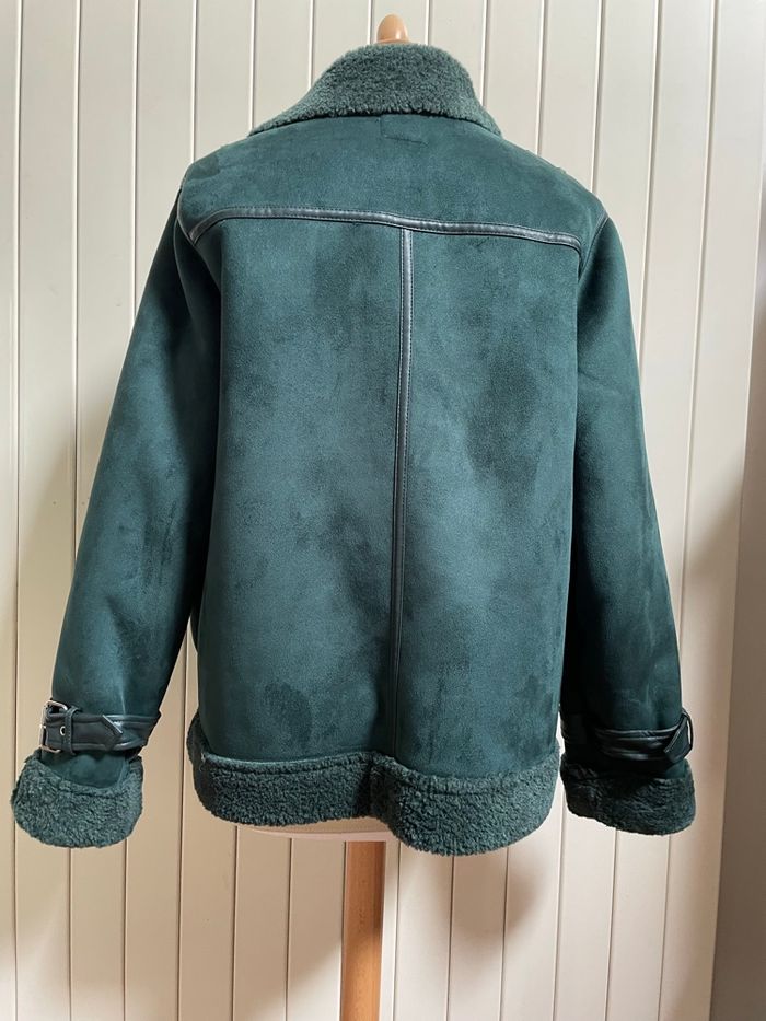 Blouson  en fausse peau retournée vert neuf - photo numéro 2