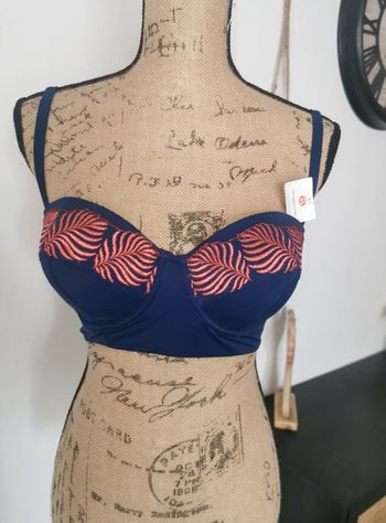 Soutien gorge.
