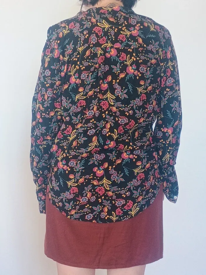 surchemise/ veste T44 motif fleuri - photo numéro 2
