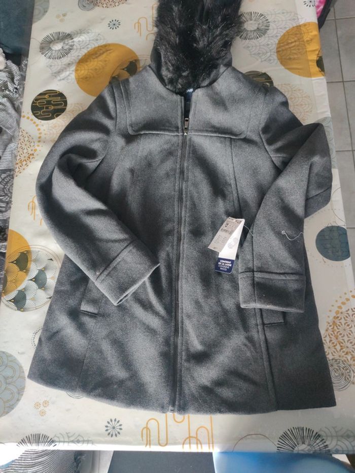 Manteau avec capuche avec laine