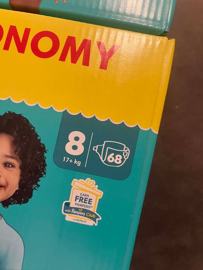 Pampers taille 8 maxi pack (2 cartons) - photo numéro 2