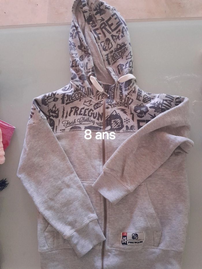 Gilet à capuche 8a