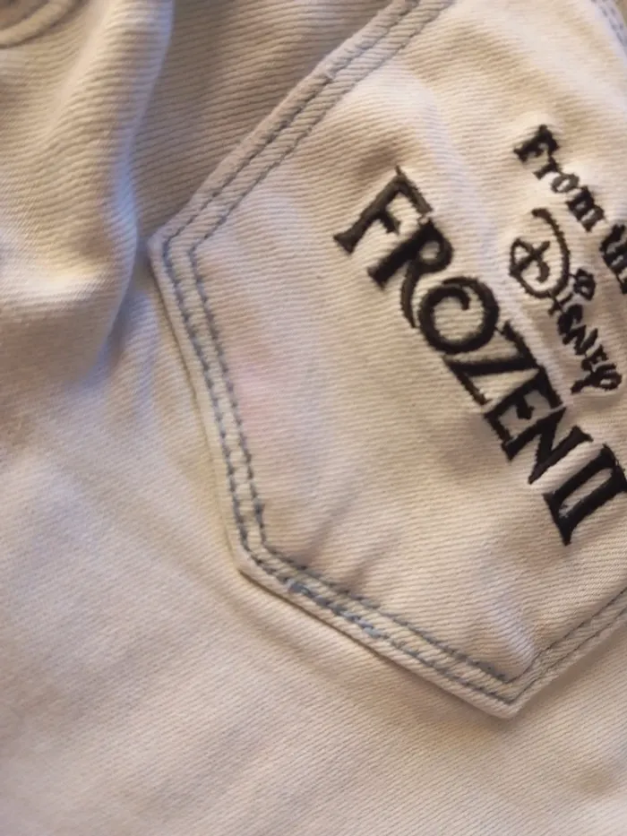 Jeans Reine des neiges 7/8 ans - photo numéro 6