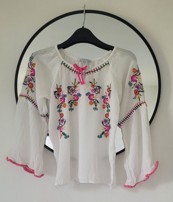 Blouse blanche avec broderies primark
