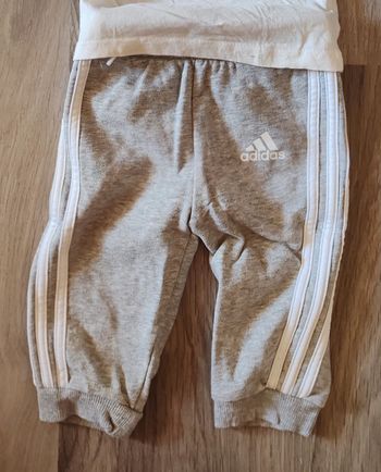 Pantalon Adidas gris - 3Mois