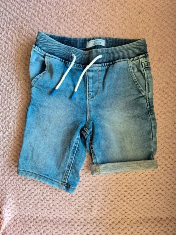 Short en jeans 4/5ans 110cm, Primark, neuf