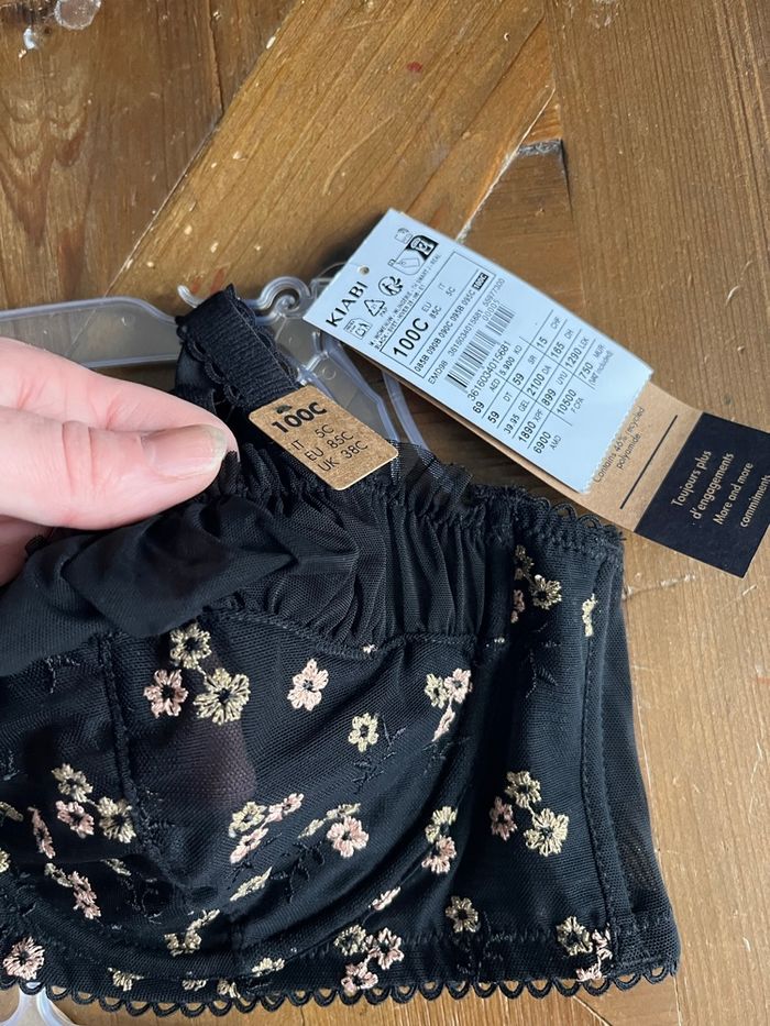 Ensemble lingerie - photo numéro 2