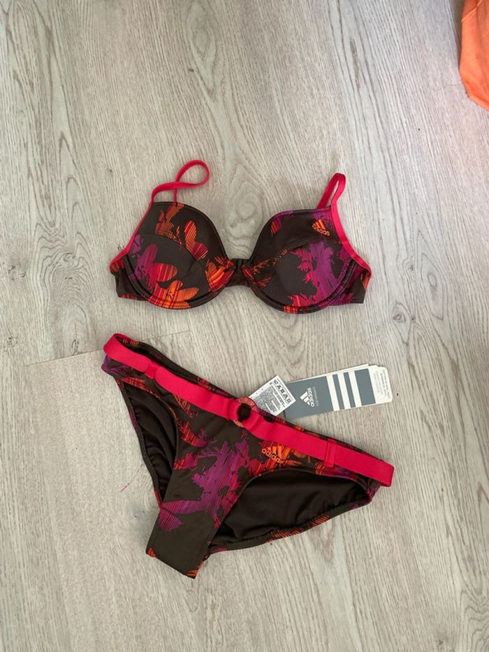 Maillot de bain bikini Adidas slip taille 36 et haut bonnet C Neuf
