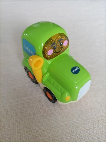 Tut tut bolide Vtech Gaëtan tracteur des champs