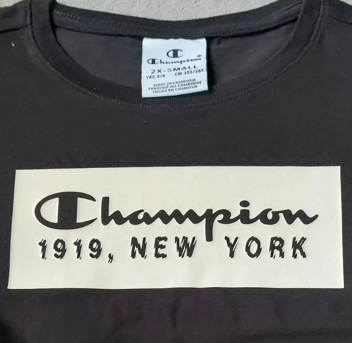 Robe noire Champion 4ans - photo numéro 2