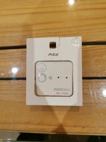 Piercing nez