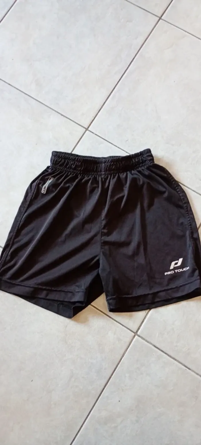 Short sport