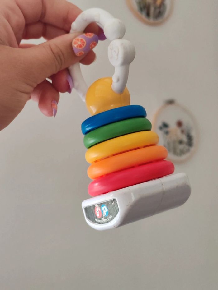 Hochet Fisher Price en forme de tour à anneaux - photo numéro 4