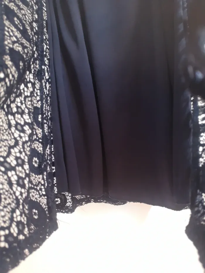Robe dentelle bleue marine cache cache - photo numéro 8