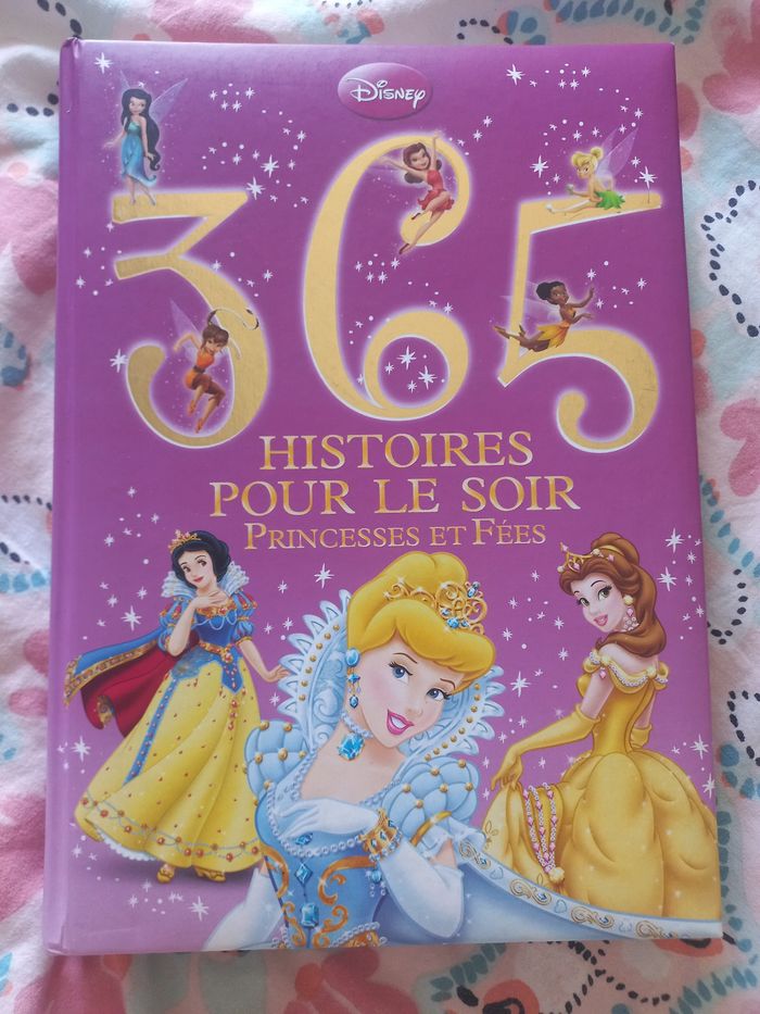 365 histoires pour le soir,  princesses et fées