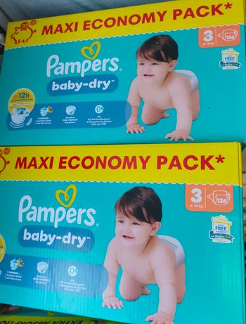 Couches Pampers 