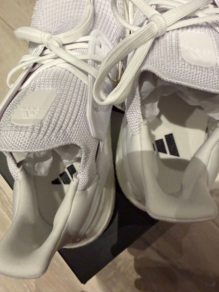 Adidas ultraboost 20 taille 44 - photo numéro 4