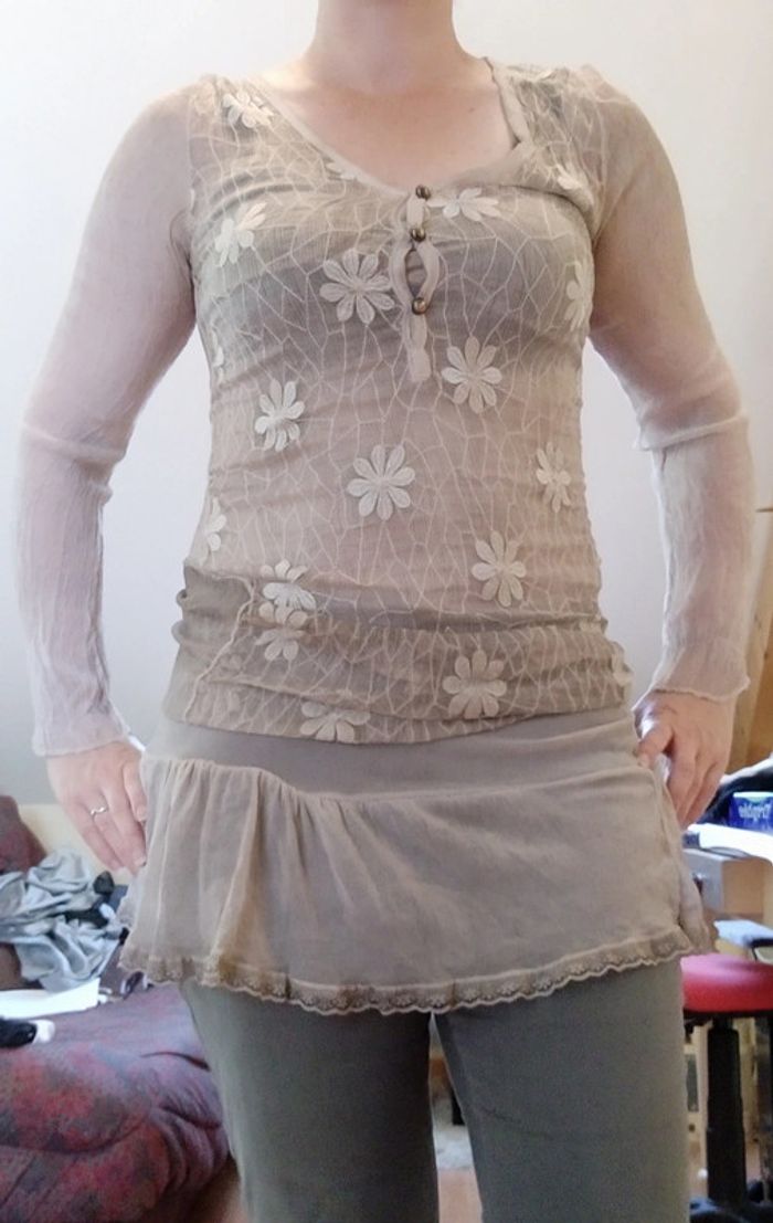 Tunique manches longues motifs floraux