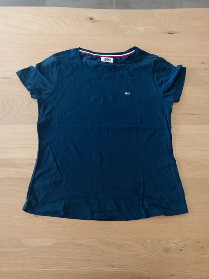 Tee shirt