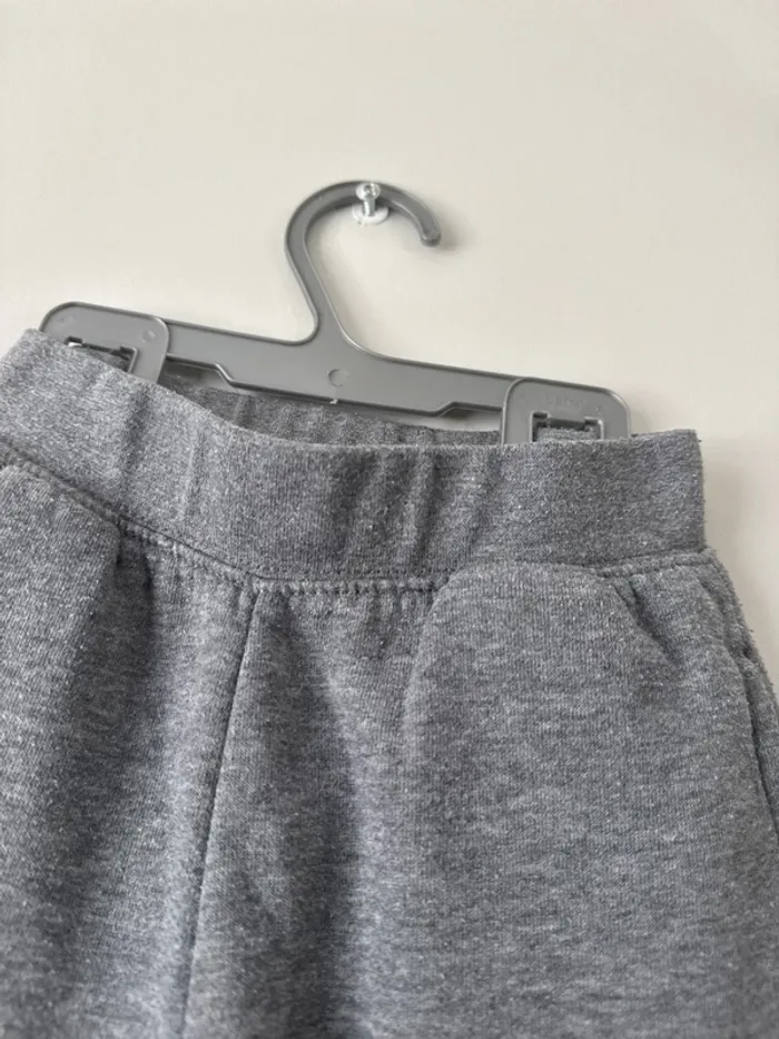 👖jogging gris  avec poche fille Nike - 3-4 ans -  bon état 👟 - photo numéro 5