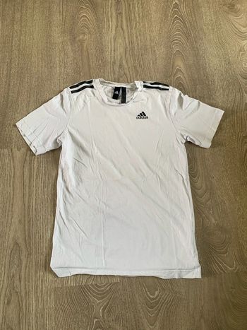 T-shirt adidas xs