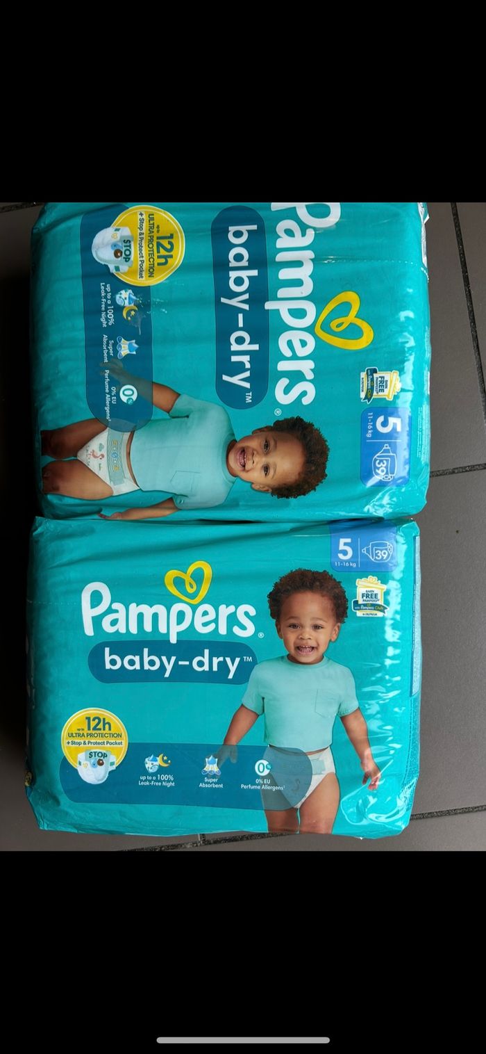 2 paquets de couches Pampers t 5