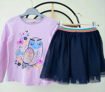 8 ans ensemble teeshirt dpam et jupe h&m