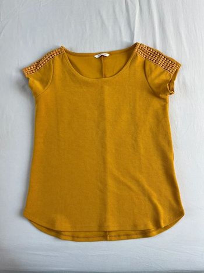 Tee-shirt jaune Camaïeu taille M