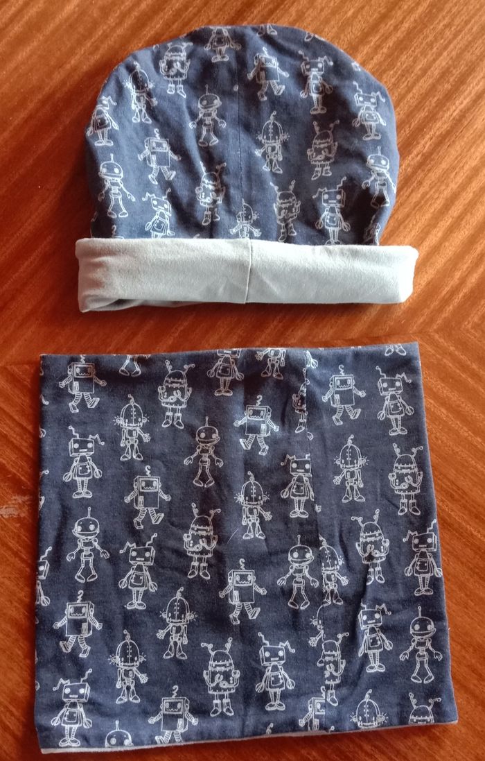 Bonnet et tour de cou fait main