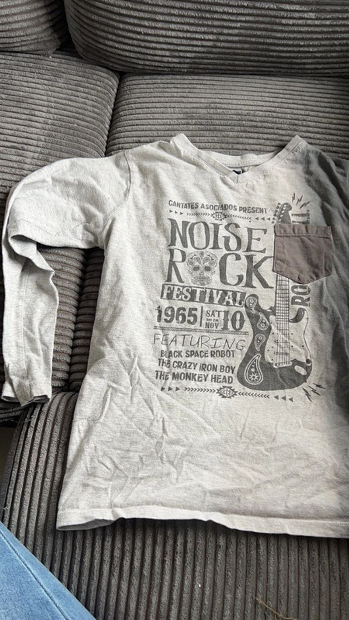 Tee shirt manches longues kiabi taille 12ans - photo numéro 2