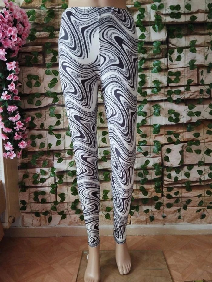 🌸Legging Blackcolour Neuf Taille 36/38🌸