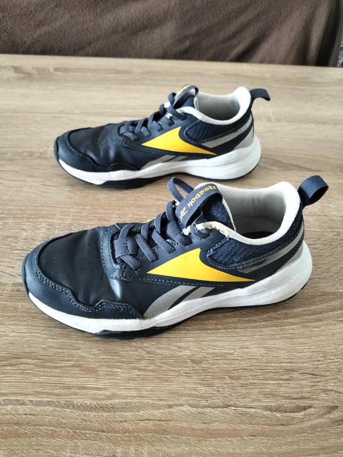 Basket Reebok - Pointure 33 - photo numéro 2