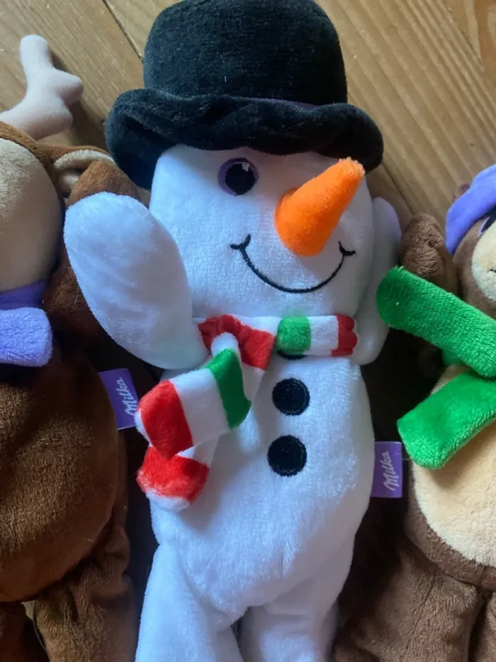 Lot de 3 peluches de noël milka - photo numéro 3
