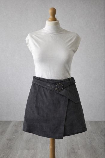 Jupe short grise femme , Taille M , Primark