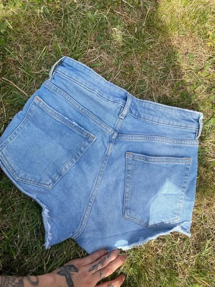 Short en jean h&m - photo numéro 4