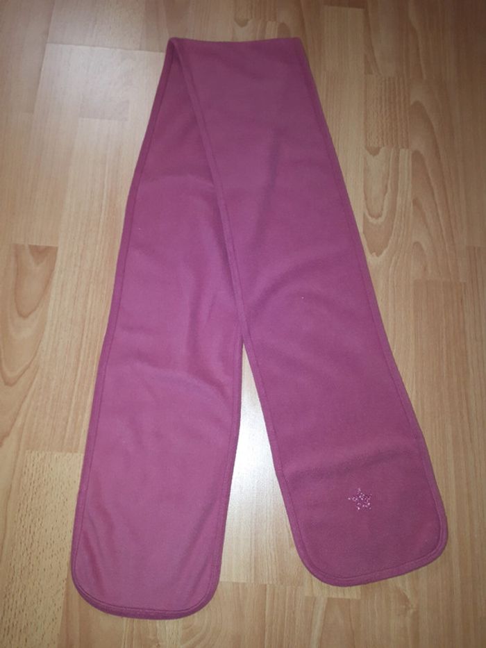 Écharpe en polaire rose foncé