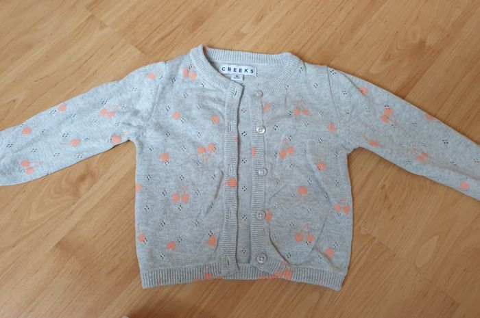 ensemble gilet et 2maillots manches longues 6mois - photo numéro 3