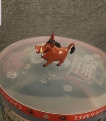 Figurine pumba