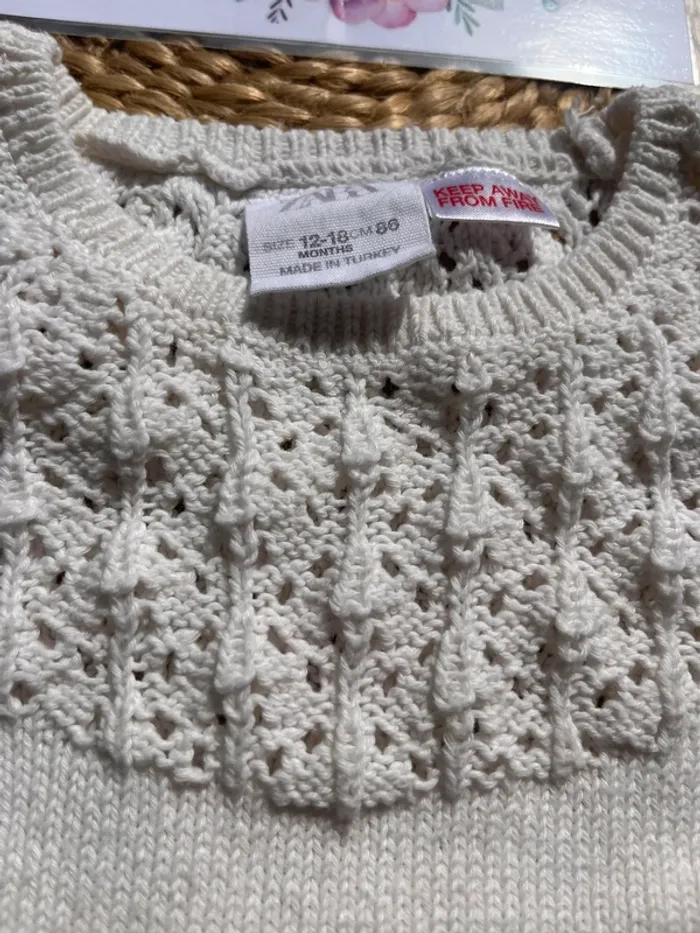 Pull sans manches Zara 18 mois - photo numéro 2