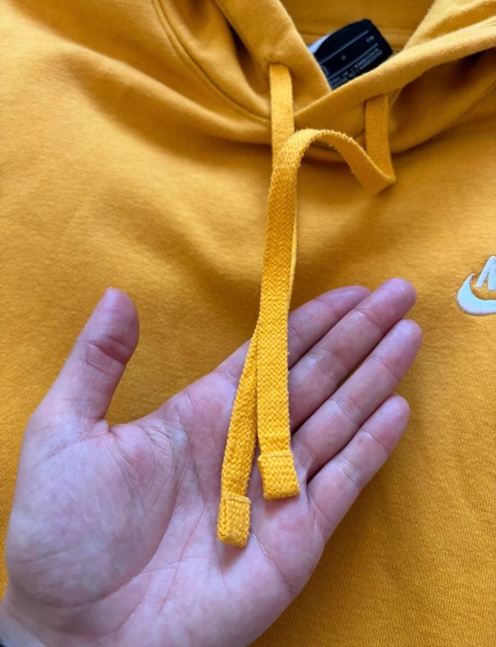 Sweat hoodies Nike à capuche jaune moutarde logo brodé – Taille S oversize(taille M) - photo numéro 3