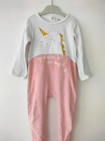 (a) pyjama Licorne Gémo 24mois