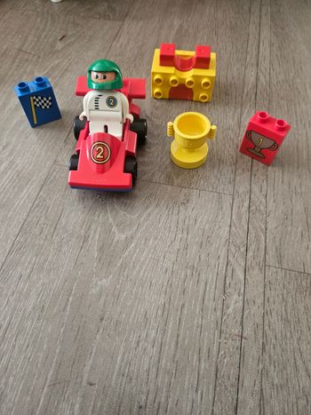 Lego Duplo voiture de course