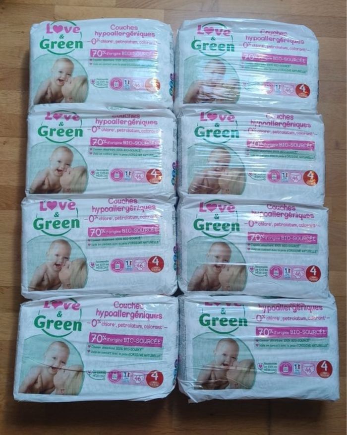8 paquets couches taille 4 love And Green