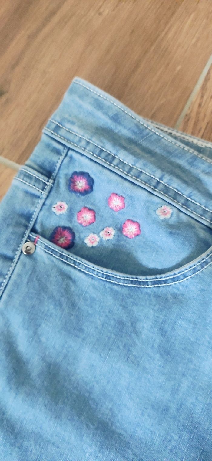 Pantalon fleurs - photo numéro 3