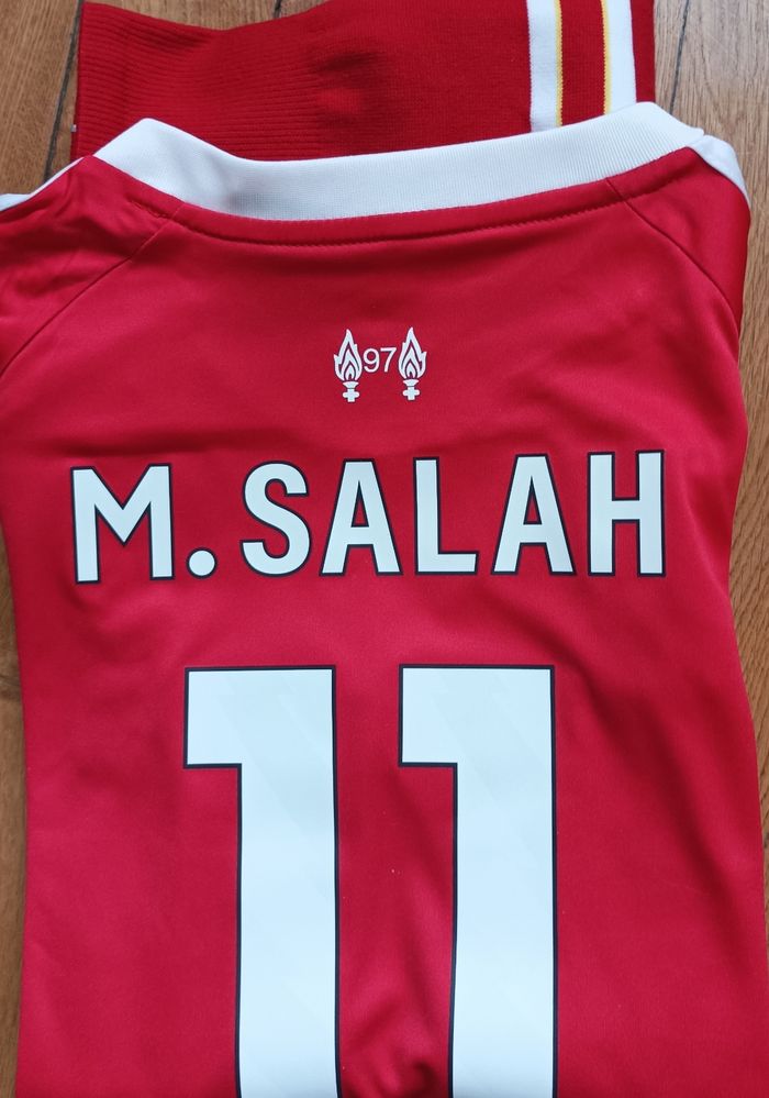Maillot Salah  Liverpool taille 12 ans modèle rouge domicile - photo numéro 4