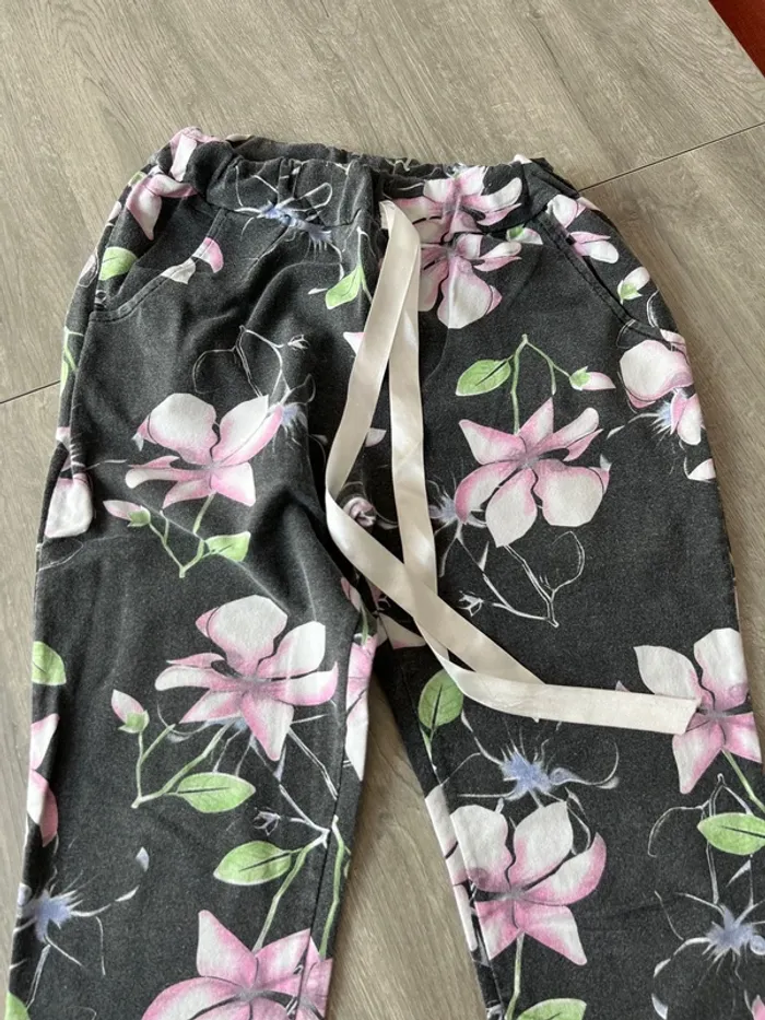 Pantalon taille m couleur passée - photo numéro 2