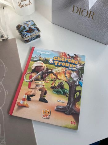 Livre cherche & trouve Playmobil neuf