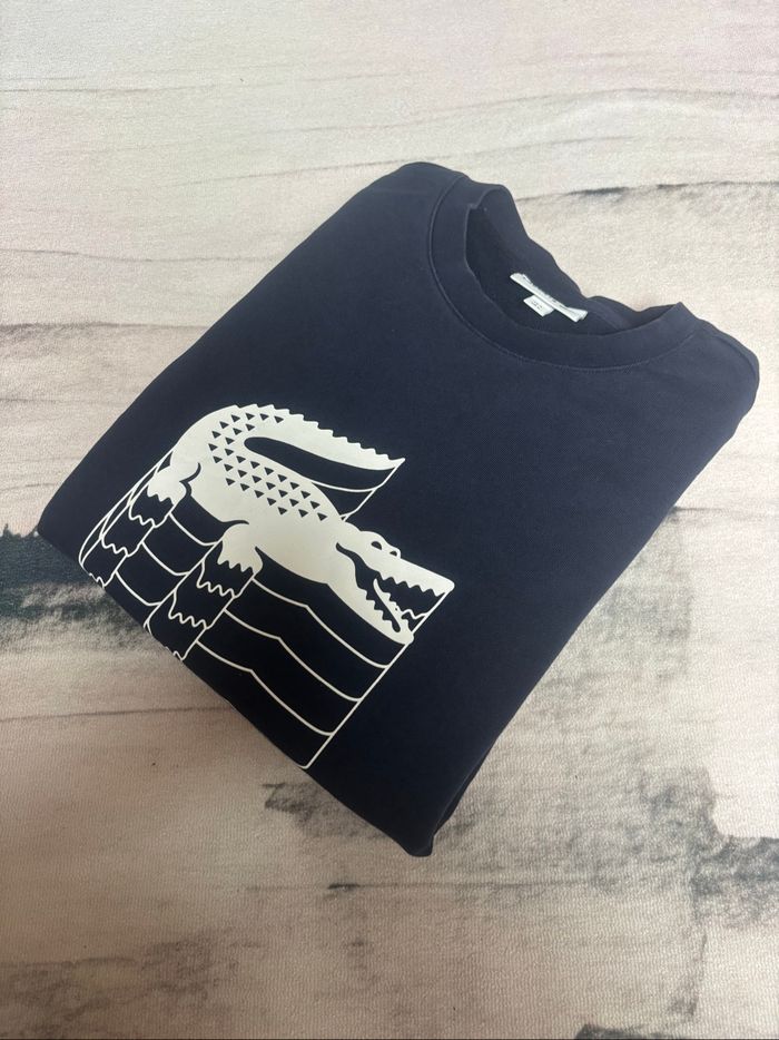 Sweat Lacoste bleu marine logo imprimé crocodile blanc taille M/L